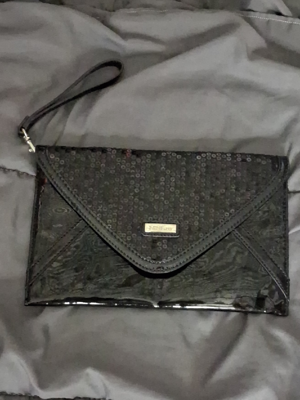 Nine & Co. Black Sequin Envelope Wristlet Clutch